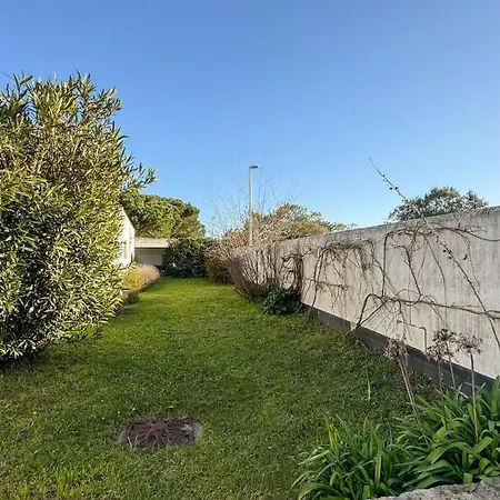 Charmante Maison A Deux Pas De La Les Portes-en-Re