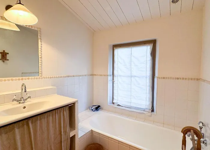 Charmante Maison A Deux Pas De La